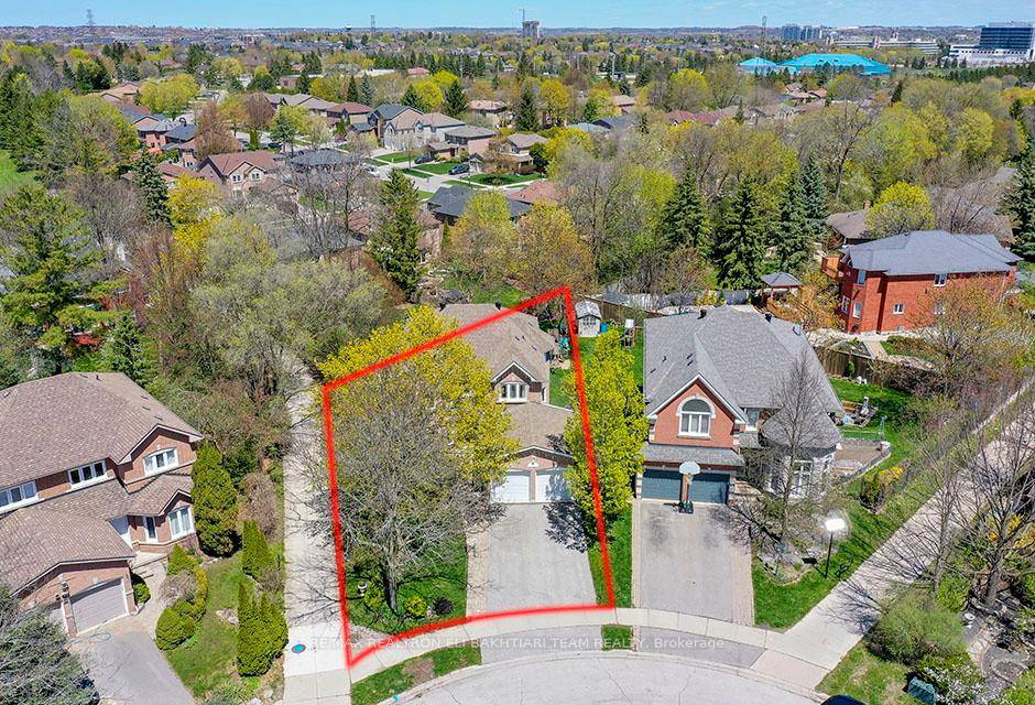 Stunning home in sought after Summerhill Estates, nestled on a quiet court with a premium, DEEP PIE shaped lot.