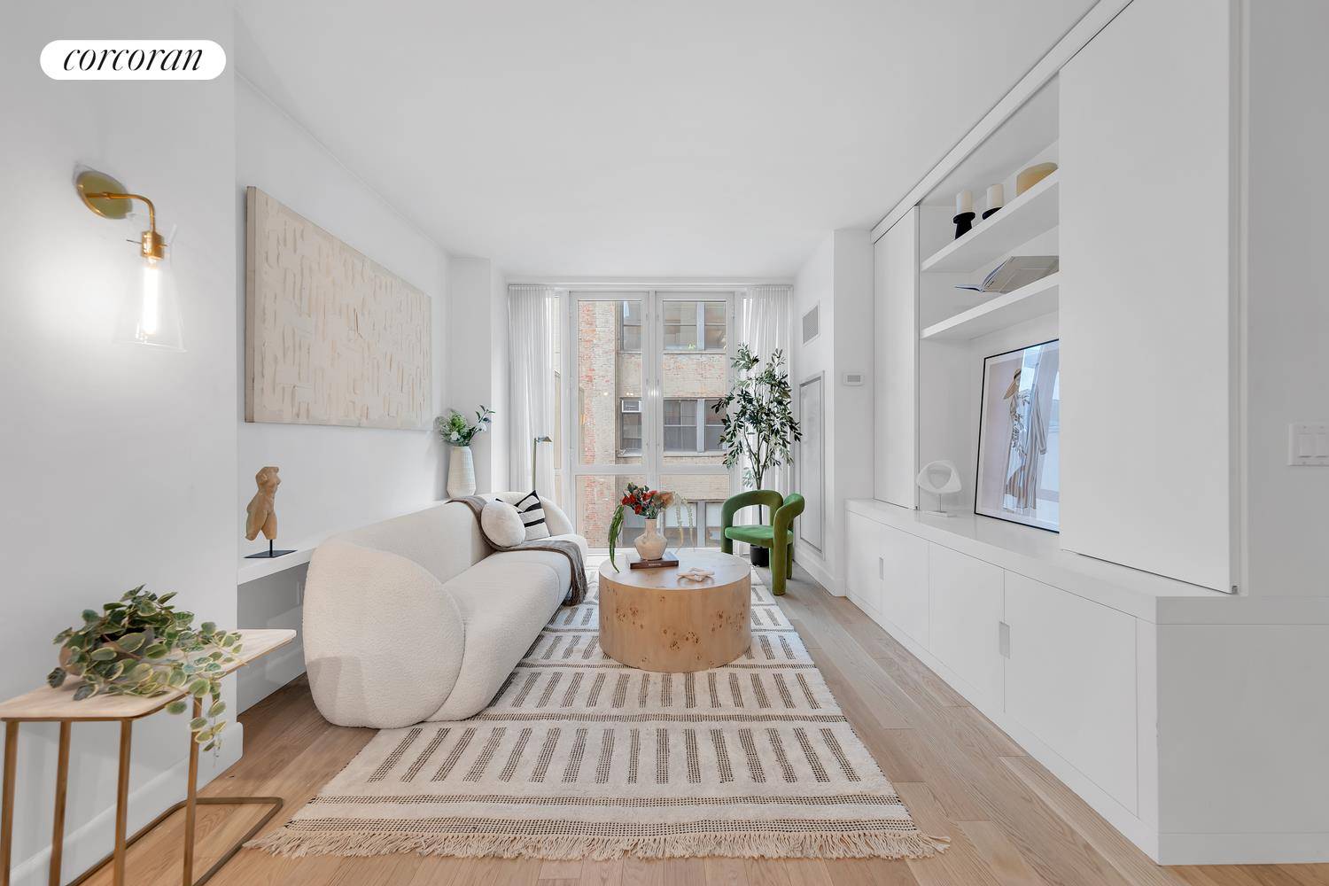 Introducing Residence 5D at 130 W 20th Street nestled within the heartbeat of bustling Chelsea.