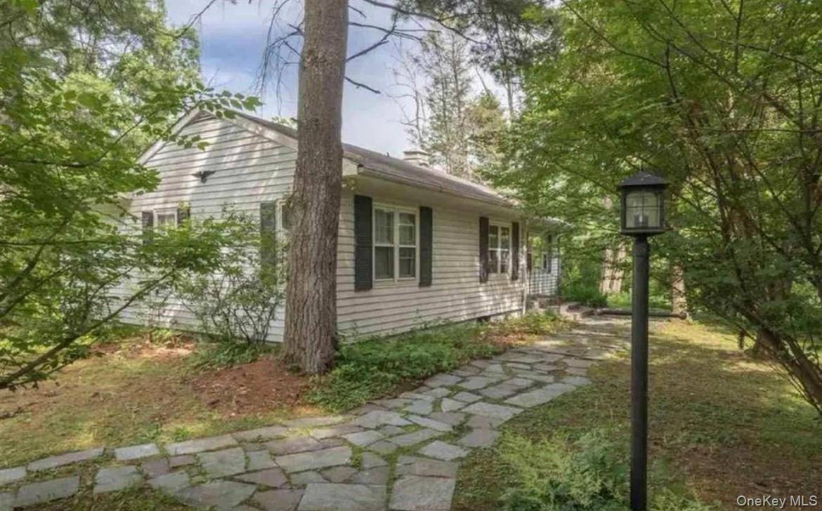 Modest 1958 gem with 2 acres in Rhinebeck.