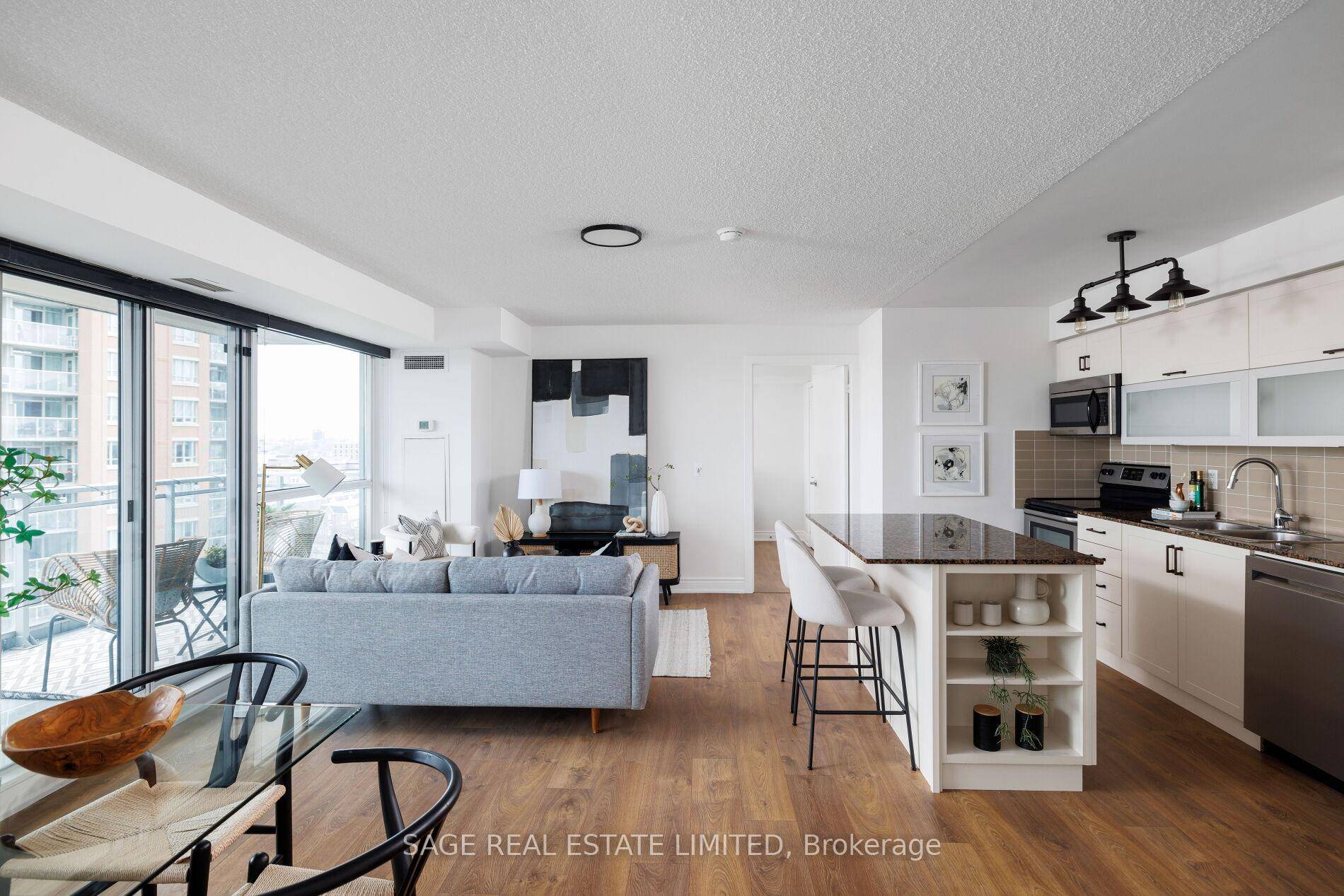 Live the Liberty Village Lifestyle !