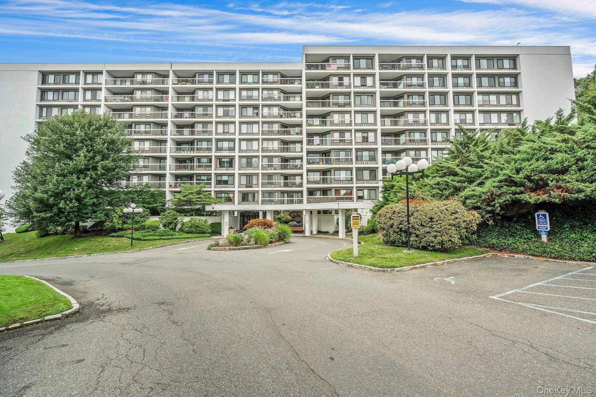 Welcome to High Point Condos of Hartsdale.