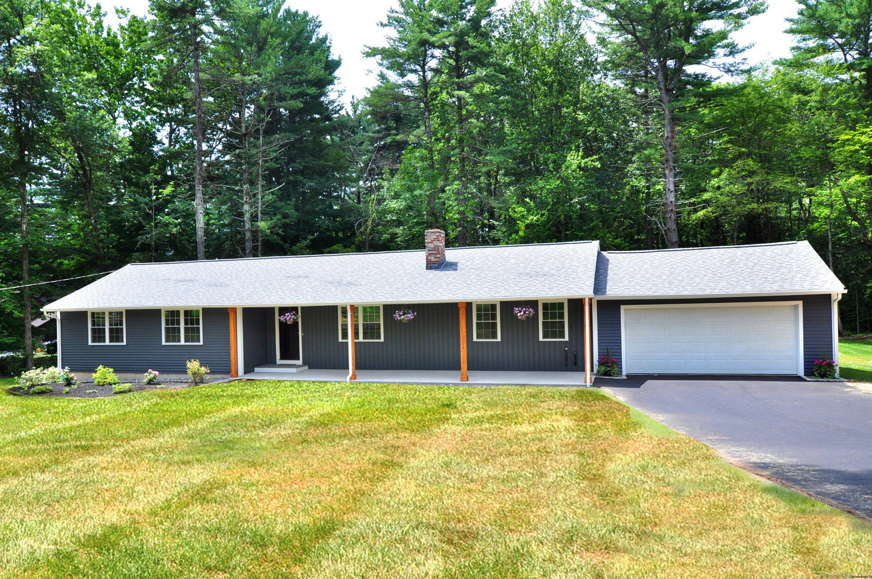Beautifully Remodeled Ranch on Cul de Sac St.