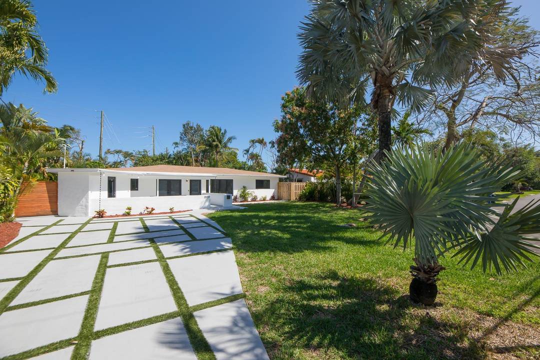 Welcome to your dream rental in the heart of East Fort Lauderdale !