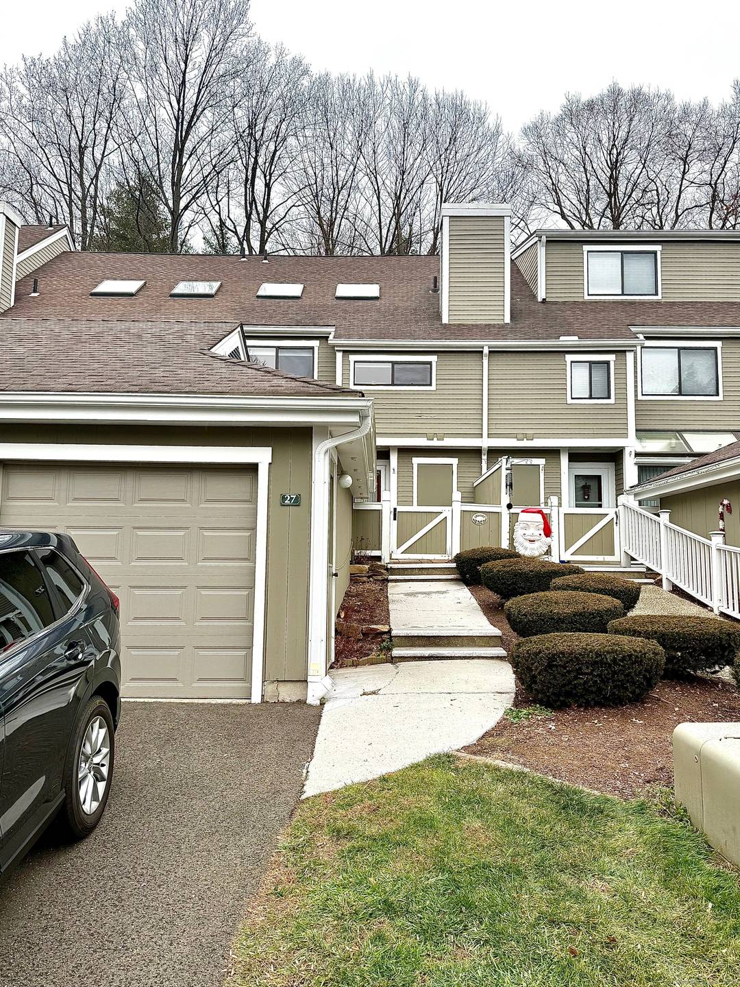 Charming Condo in Shelton Perfect Location Comfort !