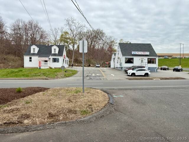 Prime ideal location on busy Rt 372 just across from Stop and Shop.