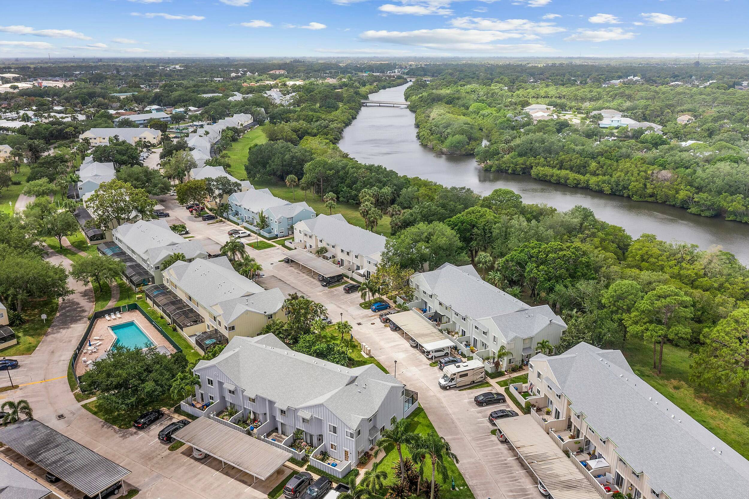 Love the outdoors ? This spacious 2 bedroom, 2.