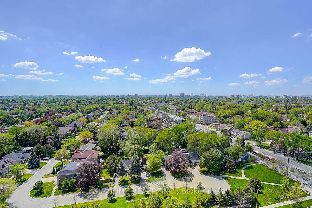 Luxury Condominium at Yonge amp ; Finch North York's Most Desirable Location !