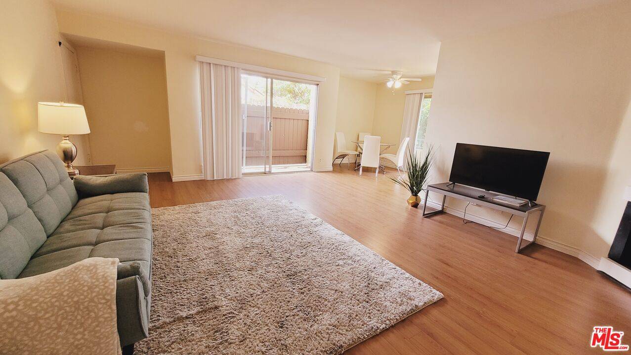 818   7th St 2BR Santa Monica La