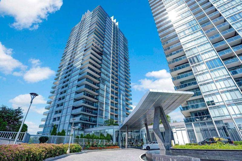 Stunning South Facing 2 Bed Den in the luxurious South Beach Condos.
