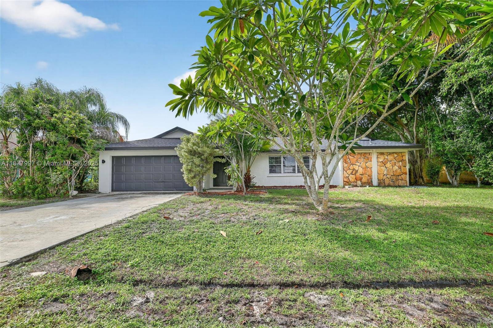 Priced to sell ! This three bedroom two bathroom singe family home has updated flooring, an updated master bathroom, roof 2022, kitchen appliances 2022 and freshly painted.