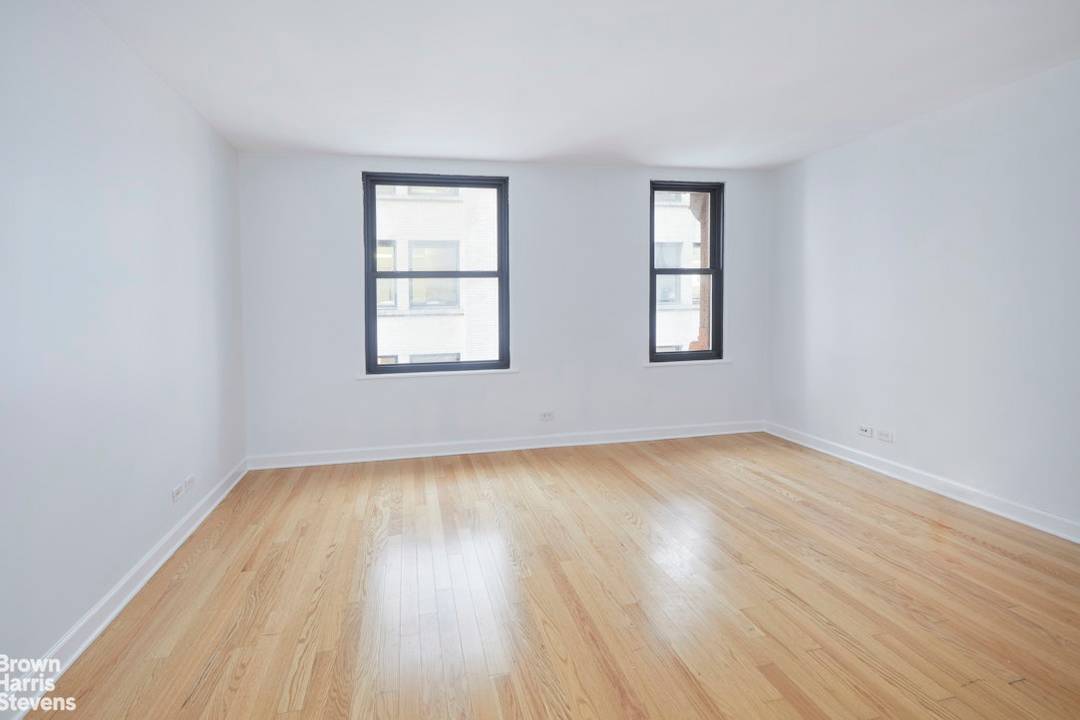 A rare and remarkable value, this expansive, light filled one bedroom residence is nestled within one of the Financial District's most sought after full service condominiums.