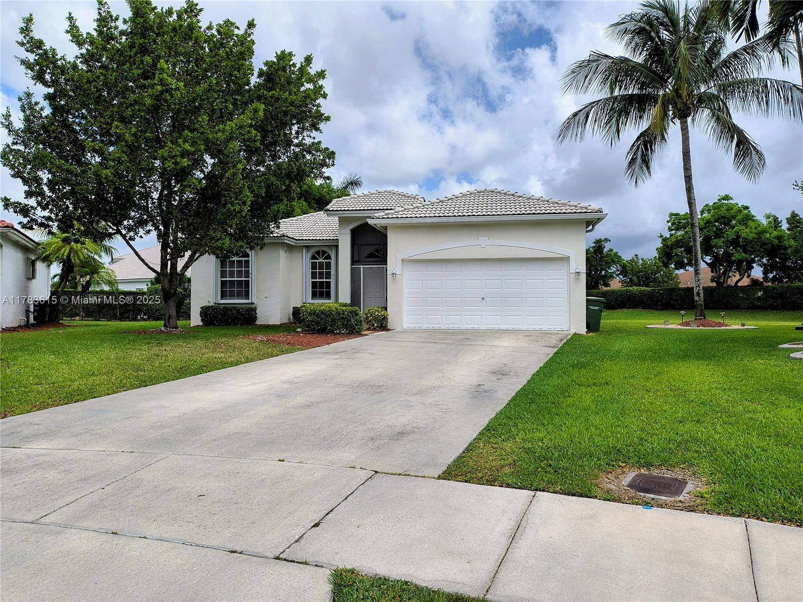 Resort Style living in gated community of North Lake.