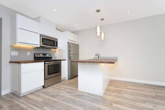 This beautifully updated one bedroom apartment offers comfort, convenience, and a fantastic location just steps from the lake.
