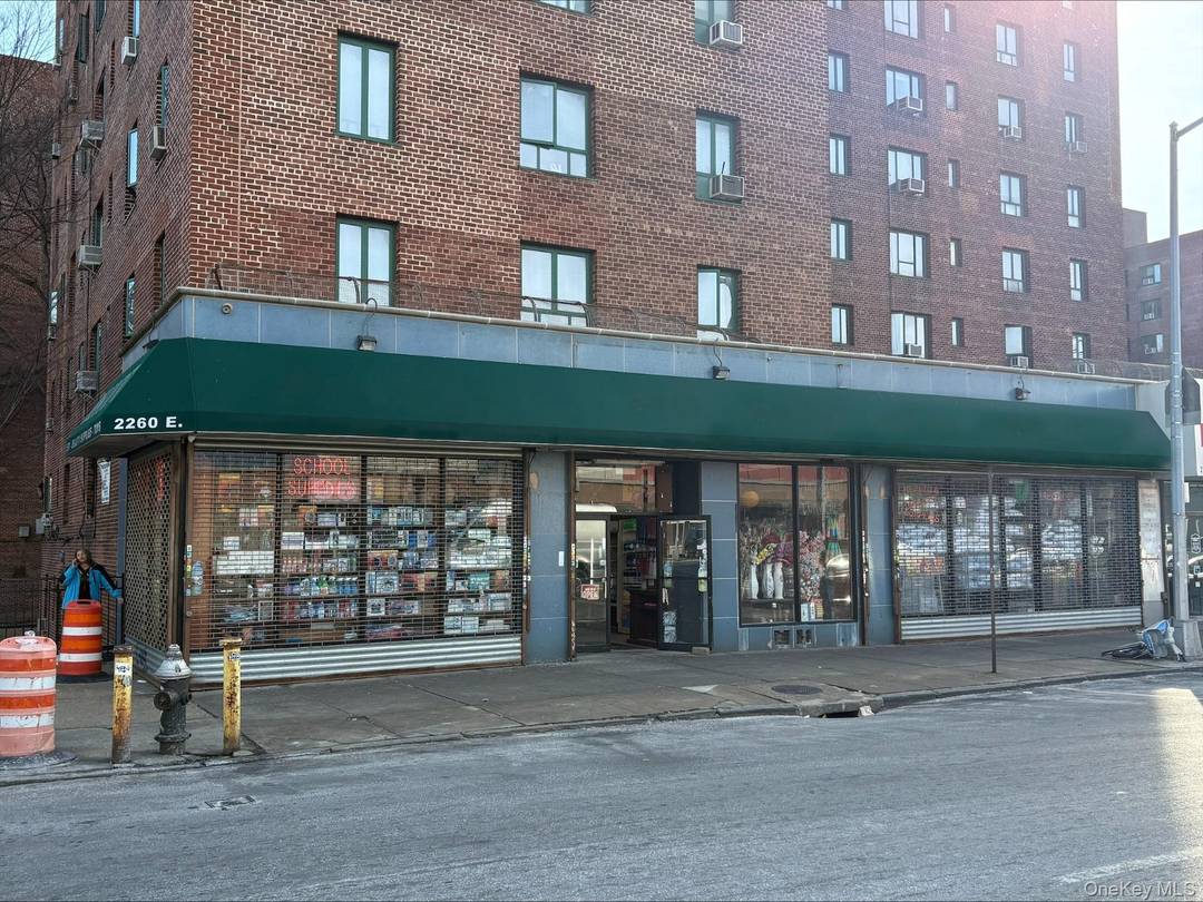 Prime retail opportunity on bustling Tremont Avenue in the heart of the Bronx, NY !