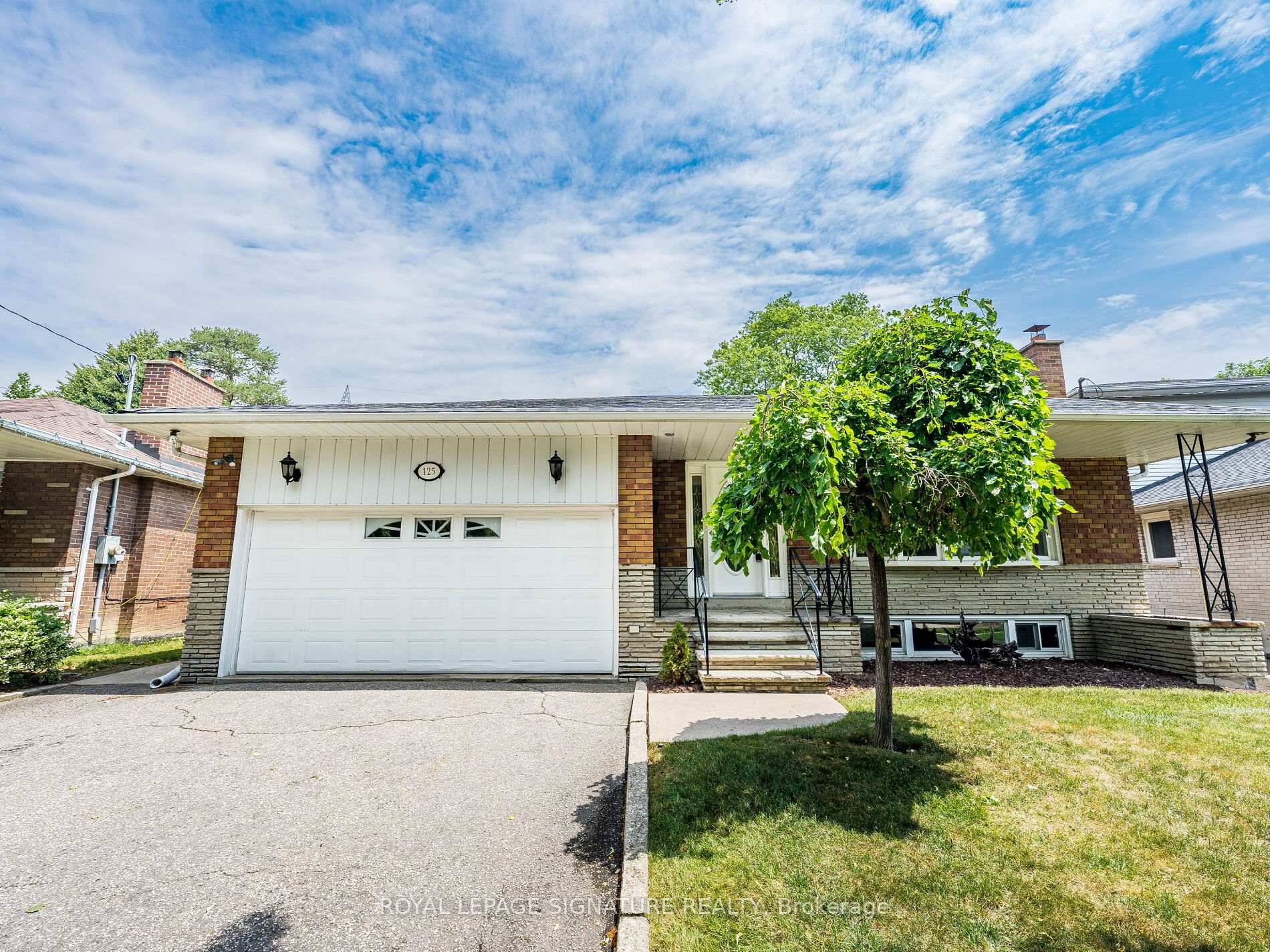 Classic 1959 Bungalow On South Side Of Eglinton Off Martingrove, West Deane Area, Etobicoke The Owner Was Also The Builder Of This Well Constructed Home Plus Two Others On The ...