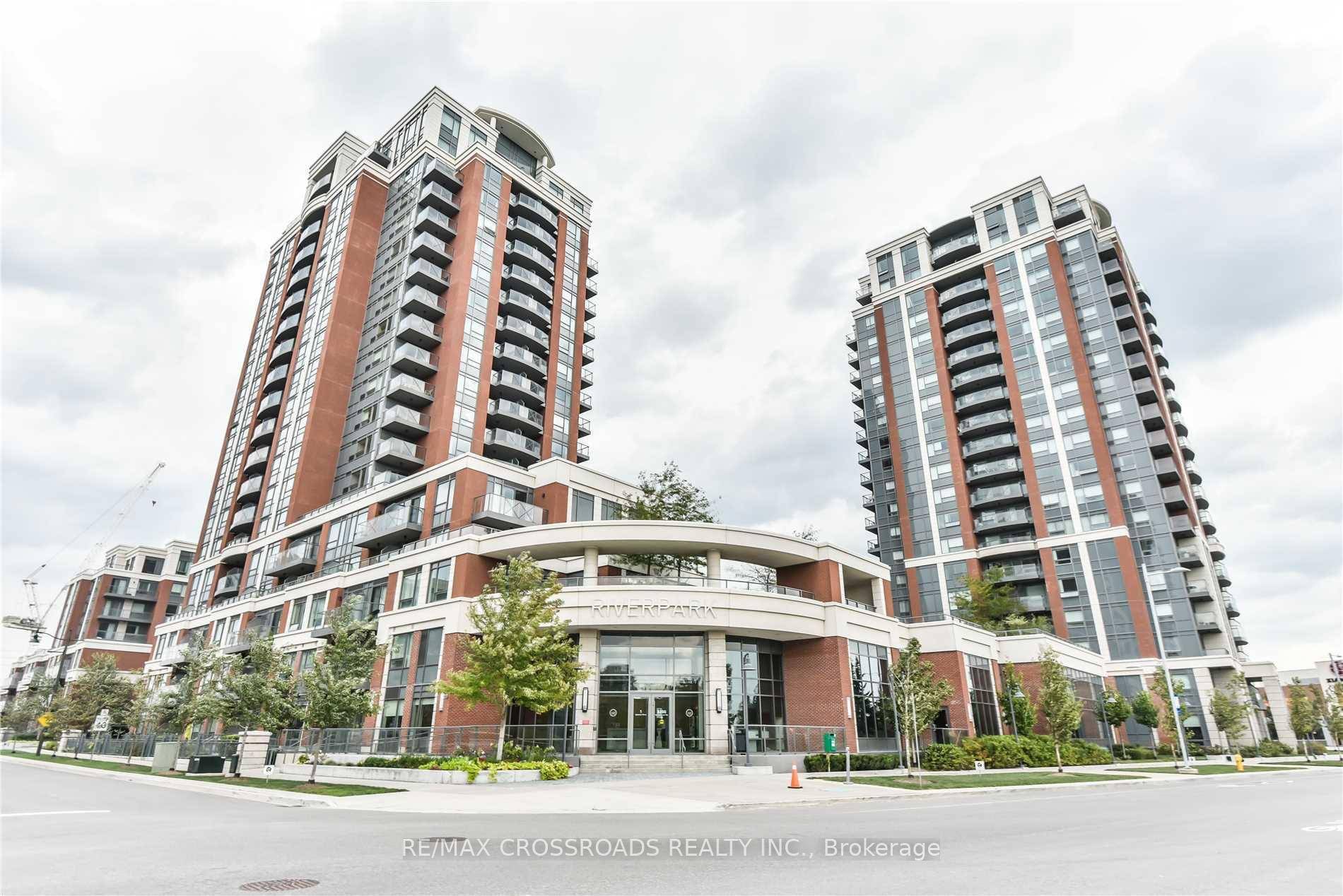 Clean amp ; Spacious 1 Bedroom Plus Den Unit.