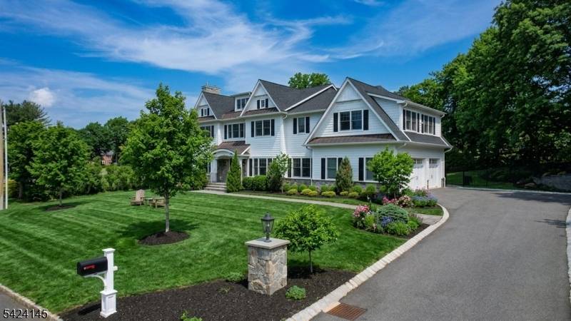 Experience the pinnacle of luxury living in this newer 7 bed 7FB 2HB masterpiece.