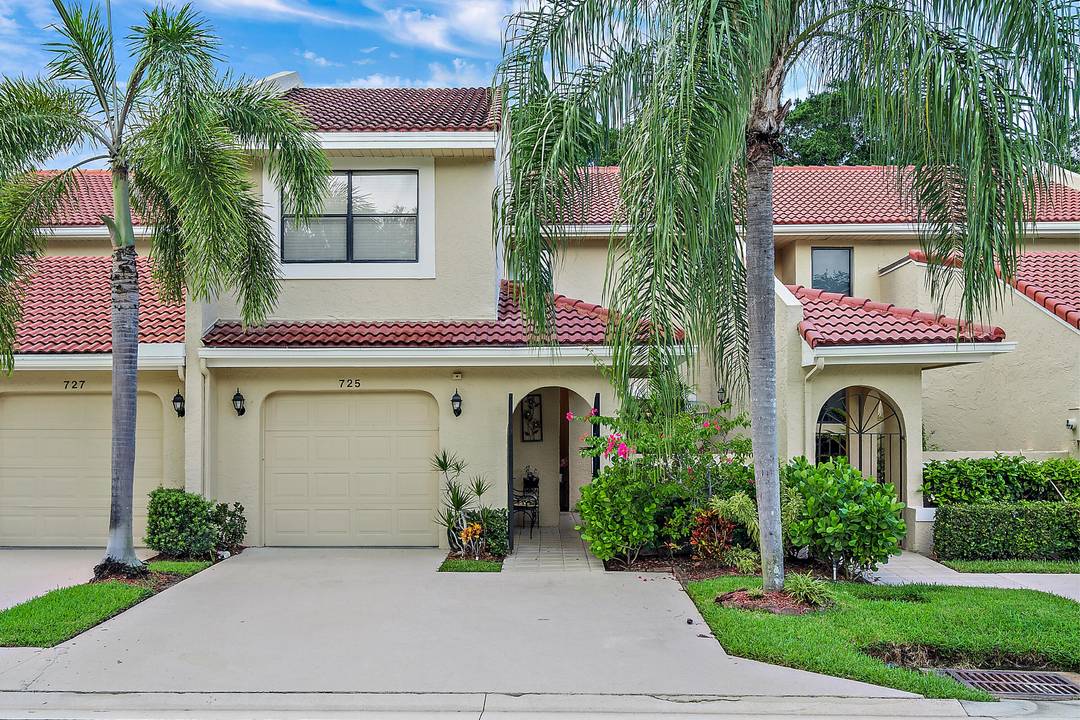 Available 2025 SEASON ! This incredible FULLY FURNISHED turnkey townhouse is tucked away in a sought after community within PGA National and is situated directly on the golf course !