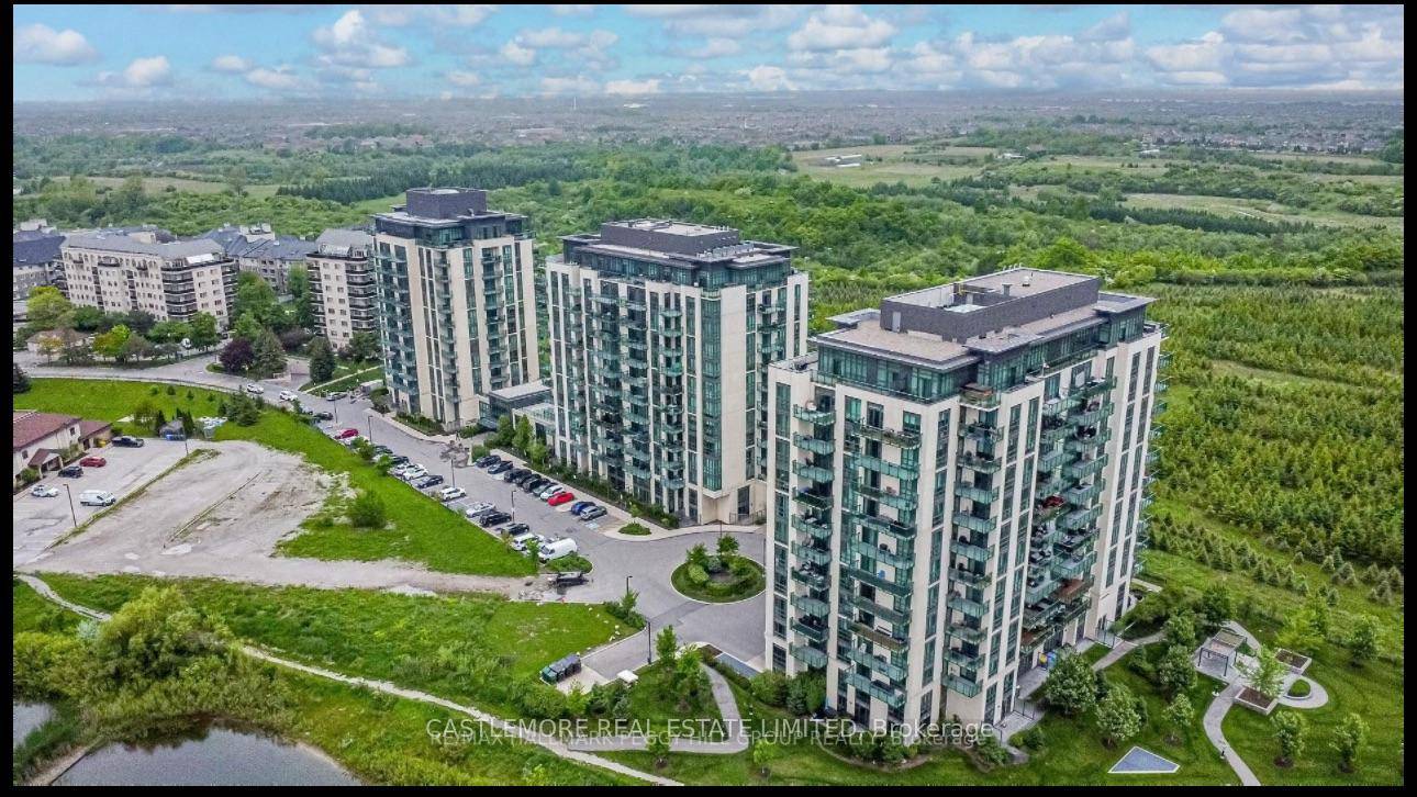 Wow Welcome Home To The Prestige Yorkland Living This Bright, Spacious 1 Bedroom Den Den Can Be Used Like A Second Bedroom Or Office With 2 Full Bathrooms.