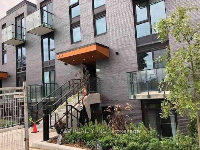 Beautiful And Comfortable 3 Bedroom, 2 Bath Condo Townhome.