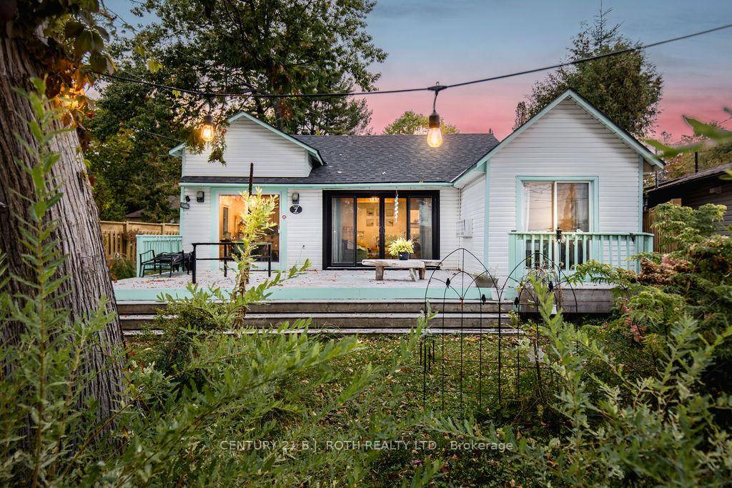 Ever dreamed of waking up to a view of the water ?