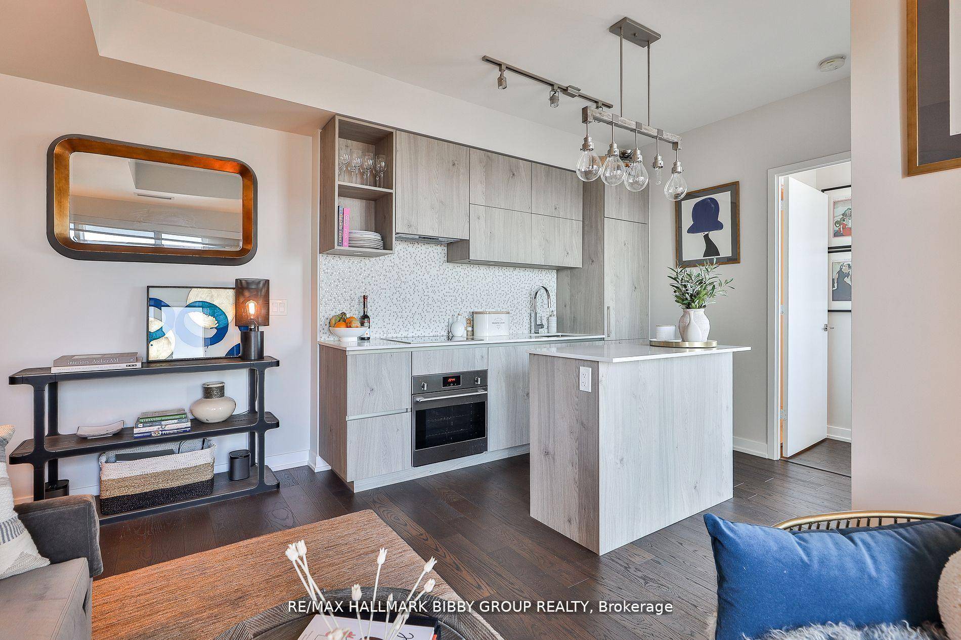 An Iconic amp ; Timeless Residence, This Two Bedroom Northeast Corner Masterpiece In 1 Yorkville Provides An Unrivaled Living Experience amp ; Unique Quality Of Life With Unobstructed Views Throughout.