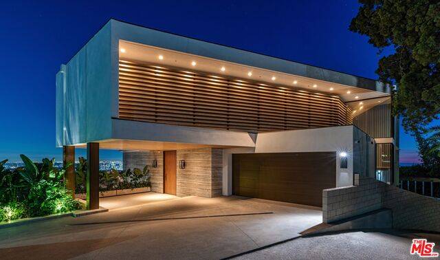 10102   Angelo View Dr Beverly Hills Post Office | B.H.P.O. LA