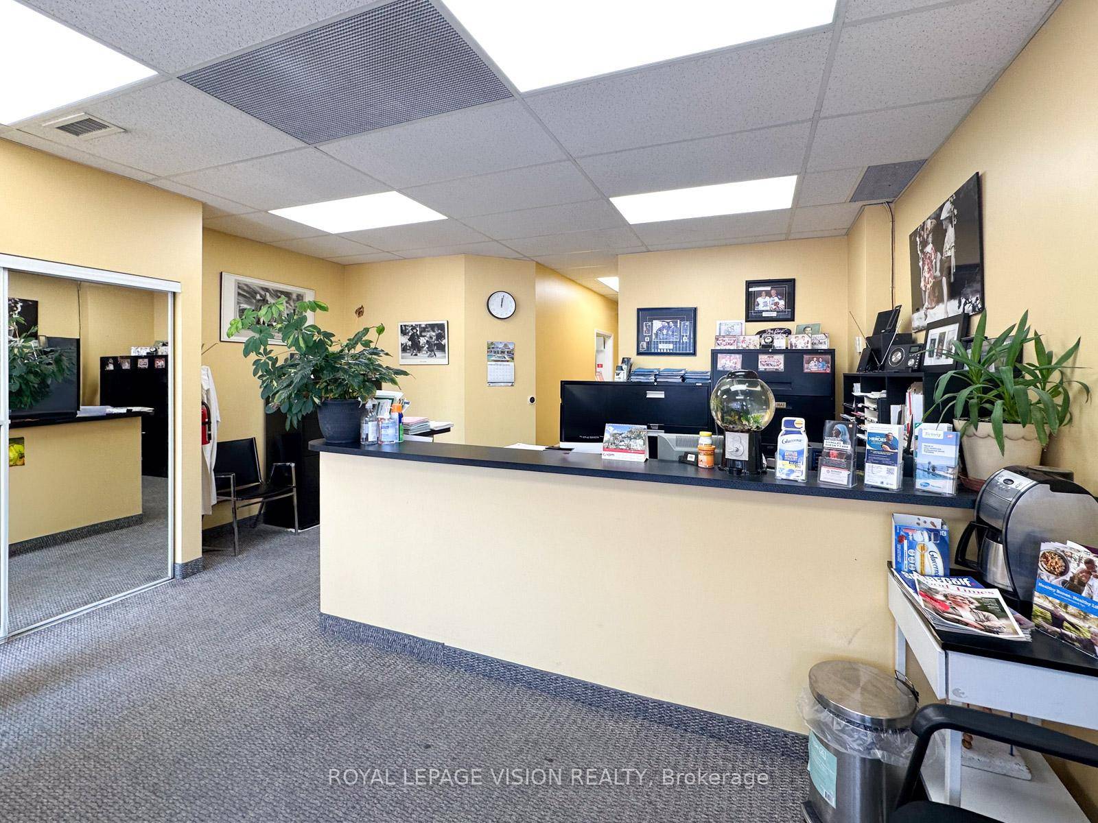 This fully renovated, street level office space at the bustling intersection of Weston and Lawrence offers an ideal turnkey solution for medical professionals.