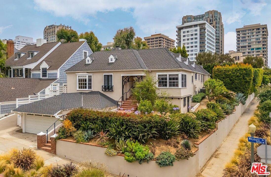10798   Weyburn Ave 4BR Westwood La