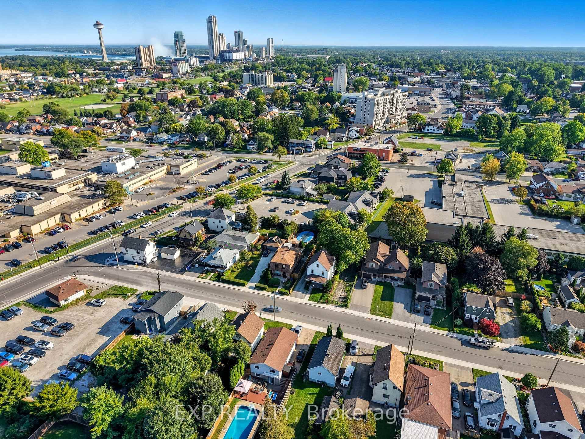 A rare opportunity in Niagara Falls !