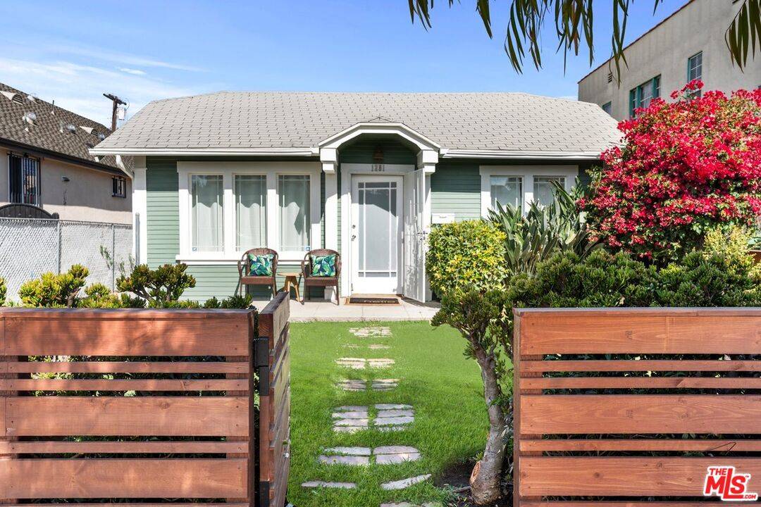 1281  S Mullen Ave 2BR La
