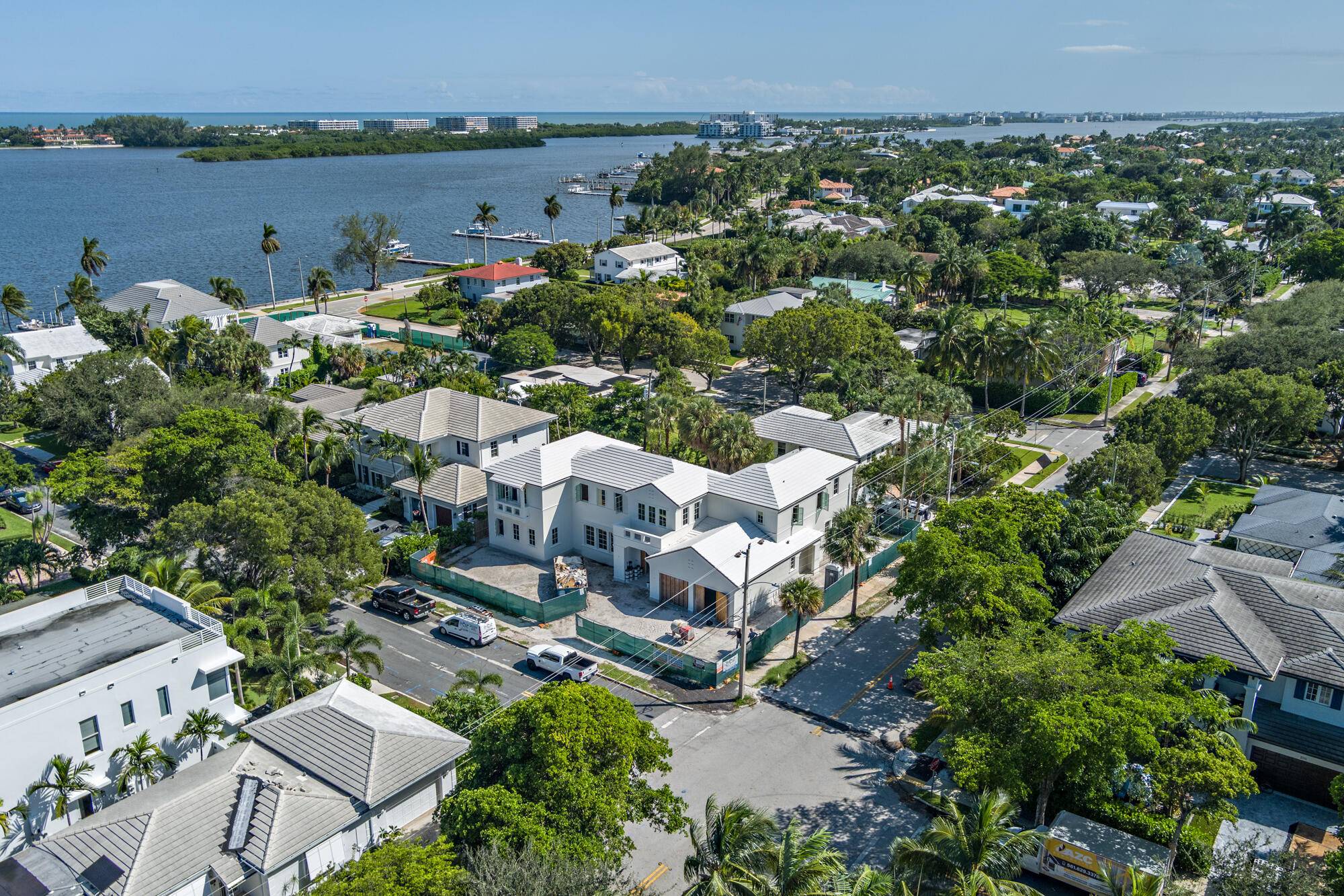 Situated on a large 10, 000 sq ft corner lot rests the stunning traditional new construction home featuring 5 bedrooms an office, 5 full bathrooms and one 1 2 bathroom.