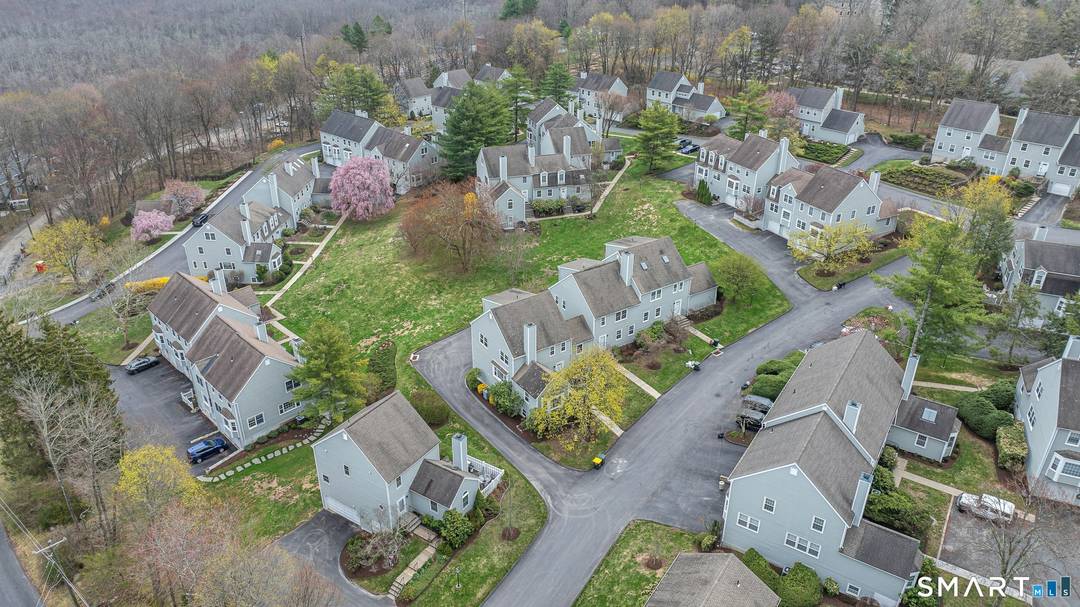 Exceptional upgraded townhome in one of Ridgefield, CT's most coveted village center communities enjoy the benefits of turn key living without sacrificing space or style.