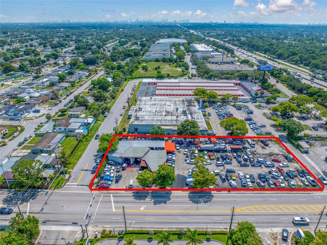 16855 NW 37 Ave presents a prime development opportunity with 49, 180 SF 1.