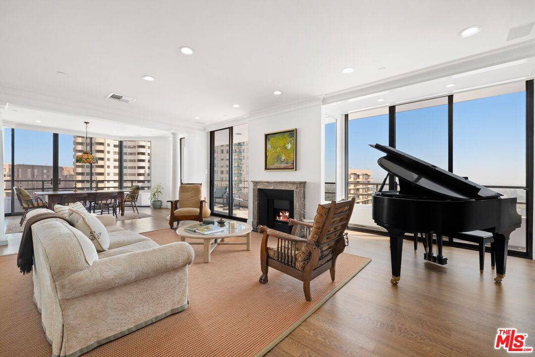 10601 Wilshire Blvd 2BR Westwood La