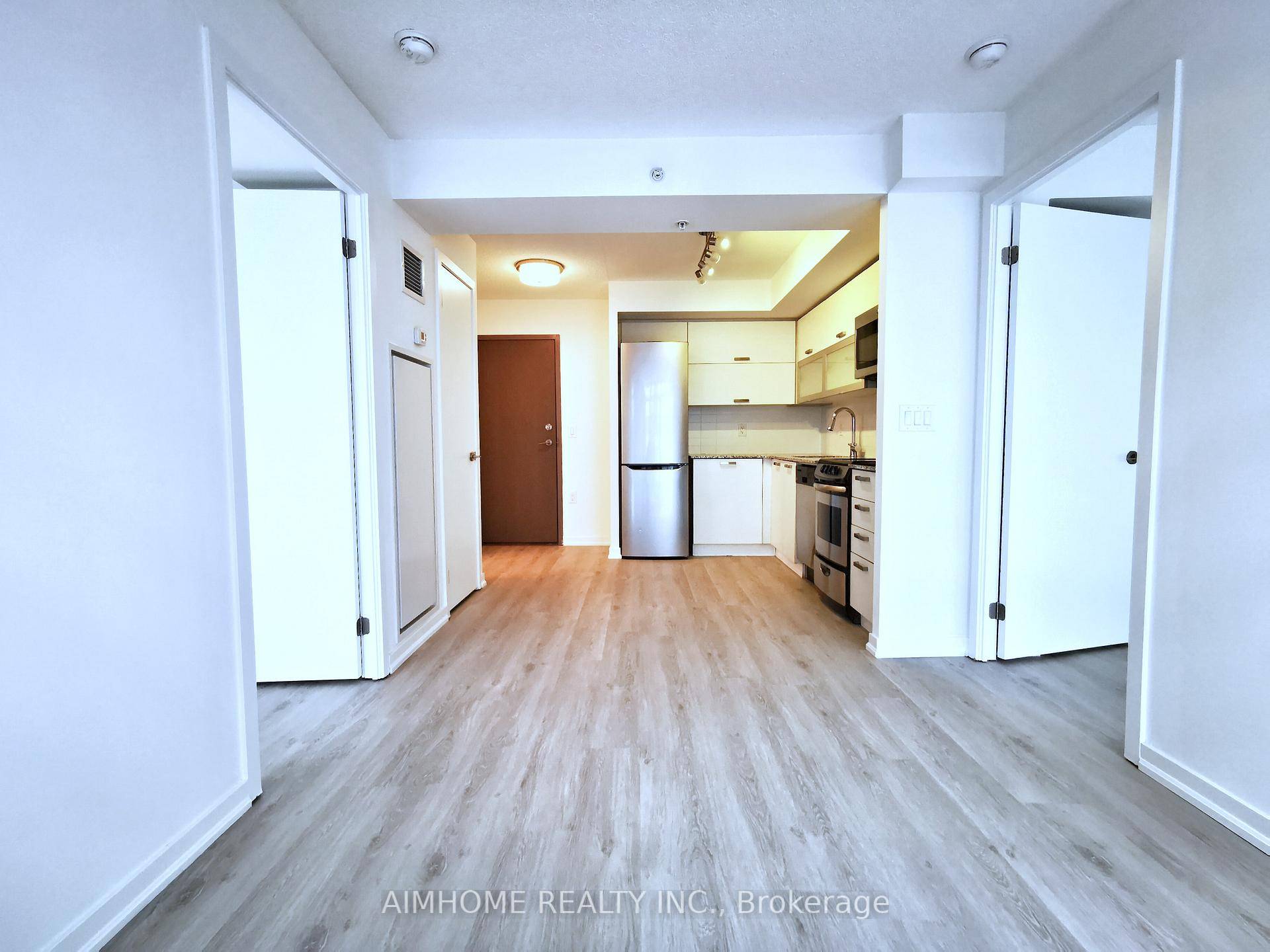 This modern condo features 2 spacious bedrooms, 2 full baths, and a French balcony.