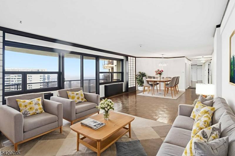 Perched on the 10th floor, this 1 bedroom, 1.