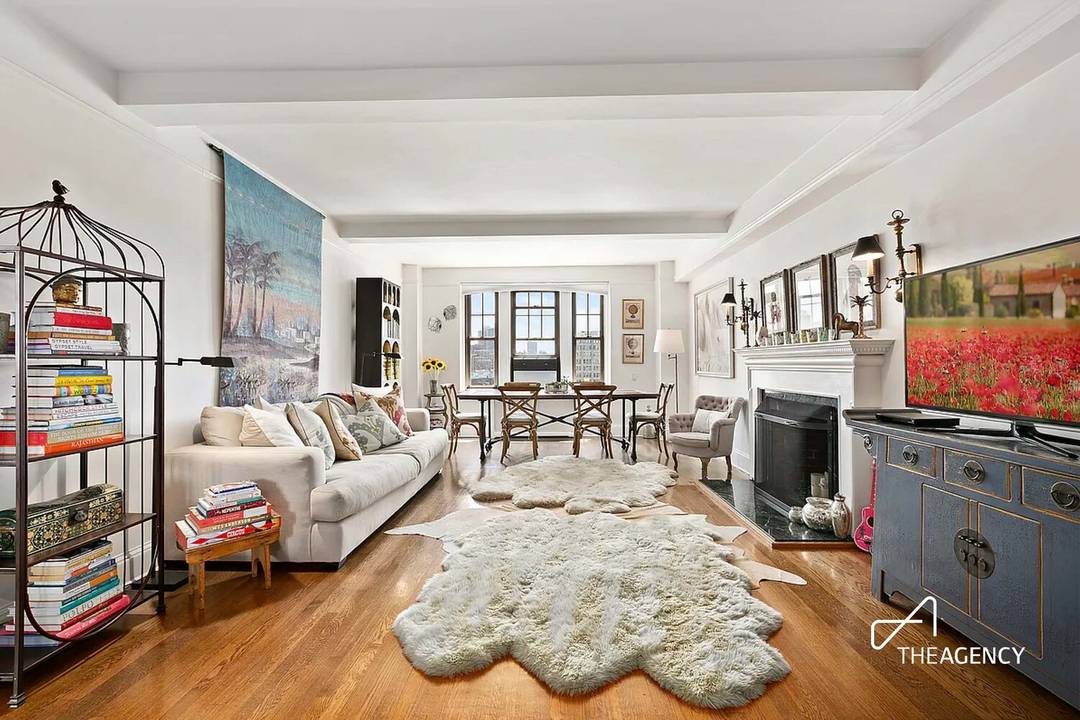 45 Christopher Street, Residence 11E Large, sun flooded, high floor two bedroom, two bath home in one of Greenwich Village's most distinguished prewar condominiums a 1931 Bing amp ; Bing ...