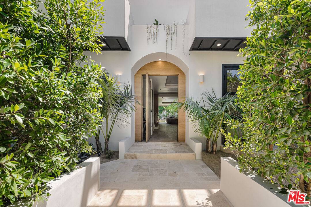 6546 Colgate Ave 4BR Beverly Grove La