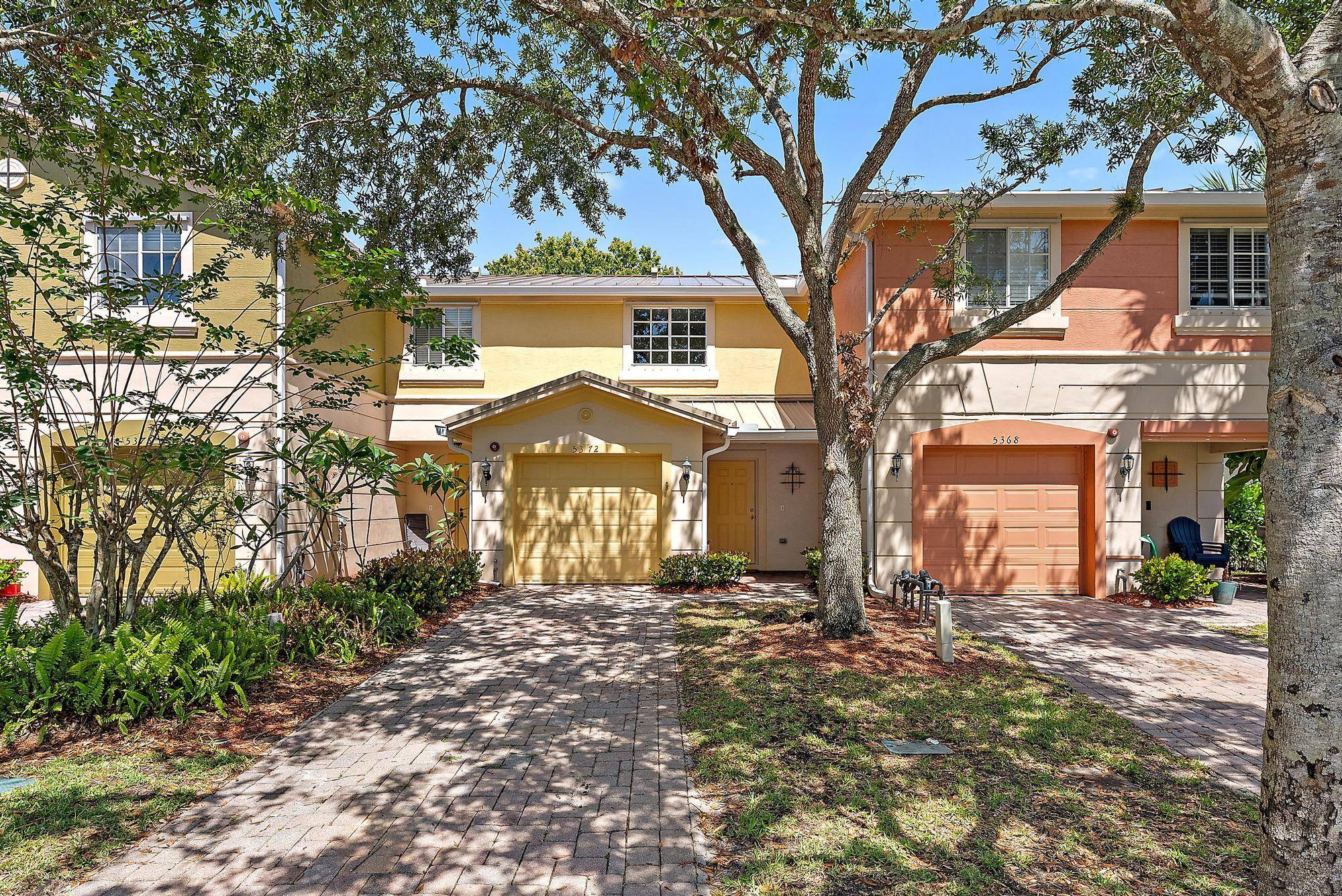 Absolutely stunning 2 bedroom, 2.