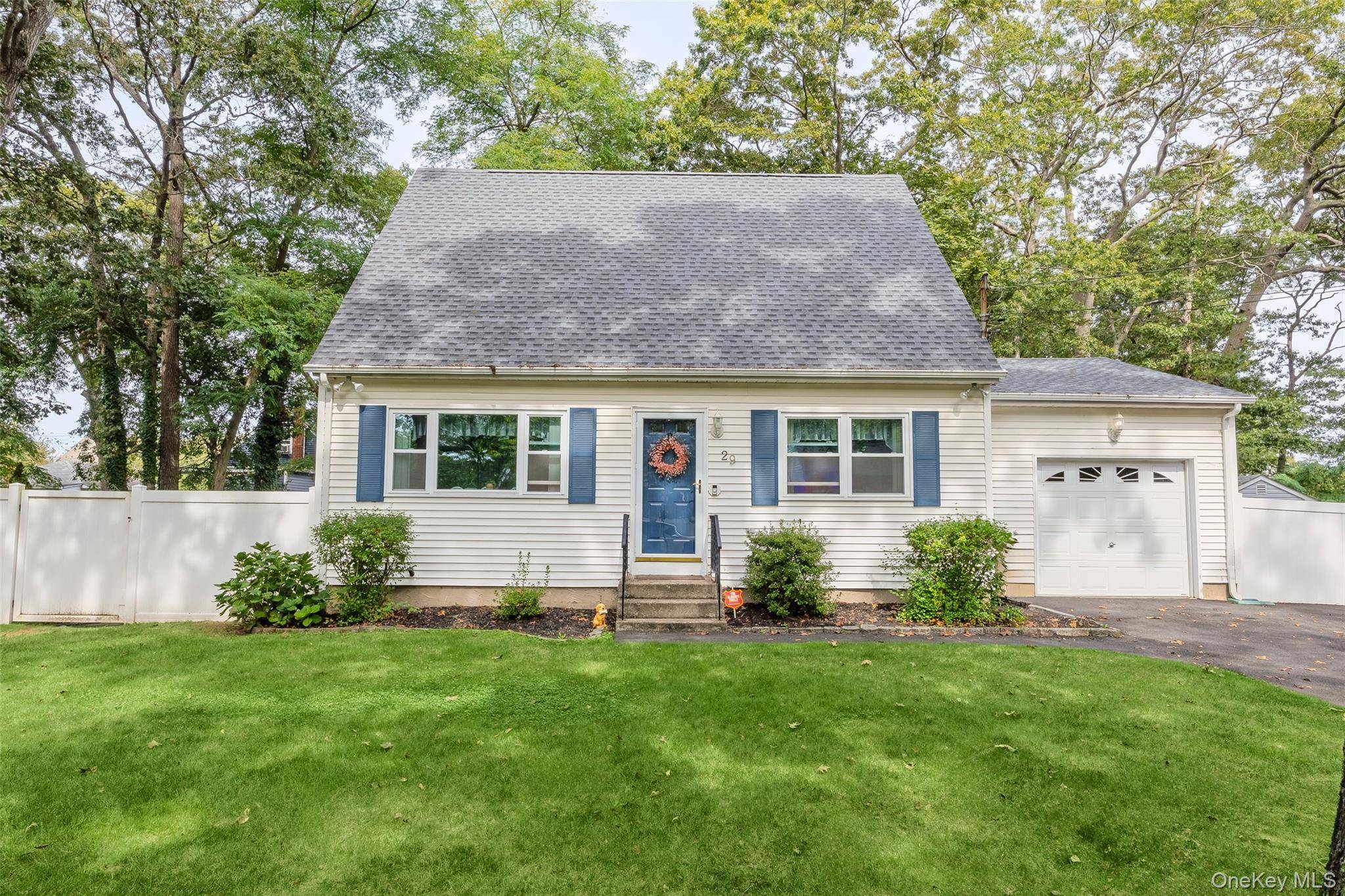 Welcome home to this beautifully maintained Cape offering 3 bedrooms and 1.