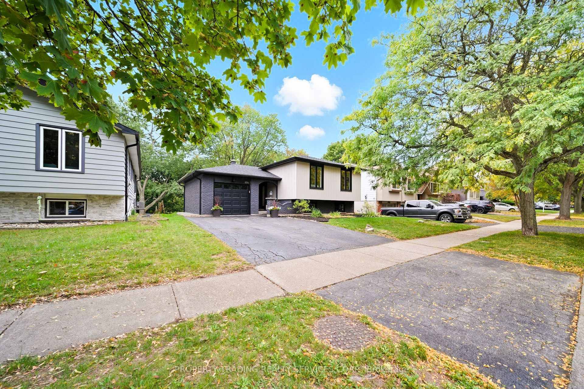 Discover this beautifully well maintained Detached home in South Aldershot, at 696 Francis Rd.