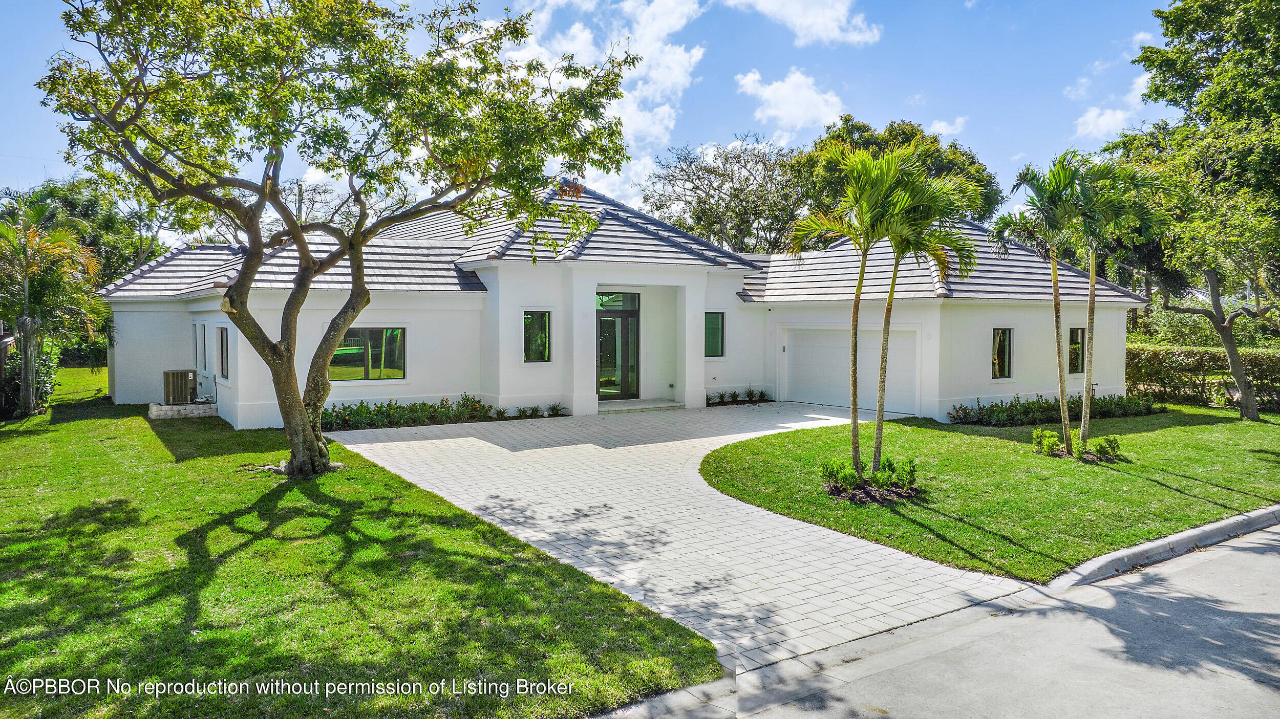 Welcome to 250 Miramar Way, a California inspired contemporary home just completed by award winning builder Sam Fisch Development.