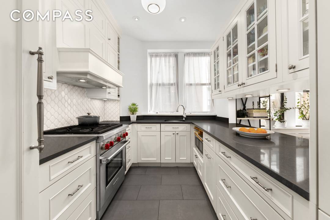 Modern pre war classic on Park Avenue.