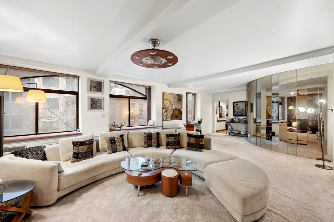 TRUE 3 BEDROOM WITH WOODBURNING FIREPLACE !