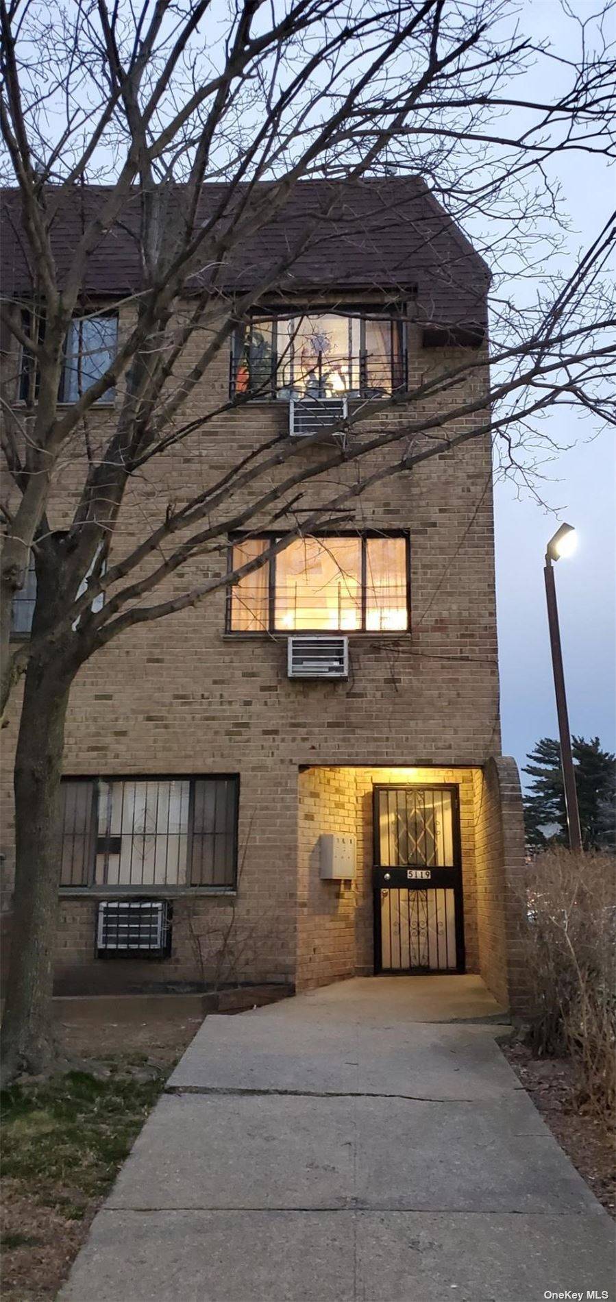 3 Bedroom Condominium on the 2nd Floor in Excellent Condition.