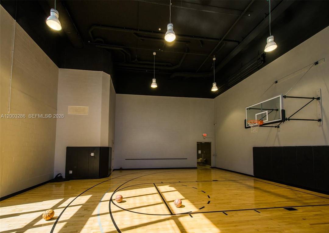 Spectacular amp ; rarely available unit at the iconic 1010 Brickell Condo.