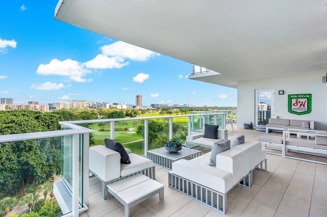 This exceptional 3 bedroom den residence on a coveted high floor boasts stunning views of the golf course and ocean from its expansive windows.