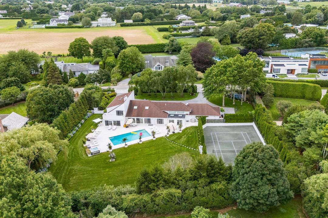 Private Gorgeous Water Mill Contemporary