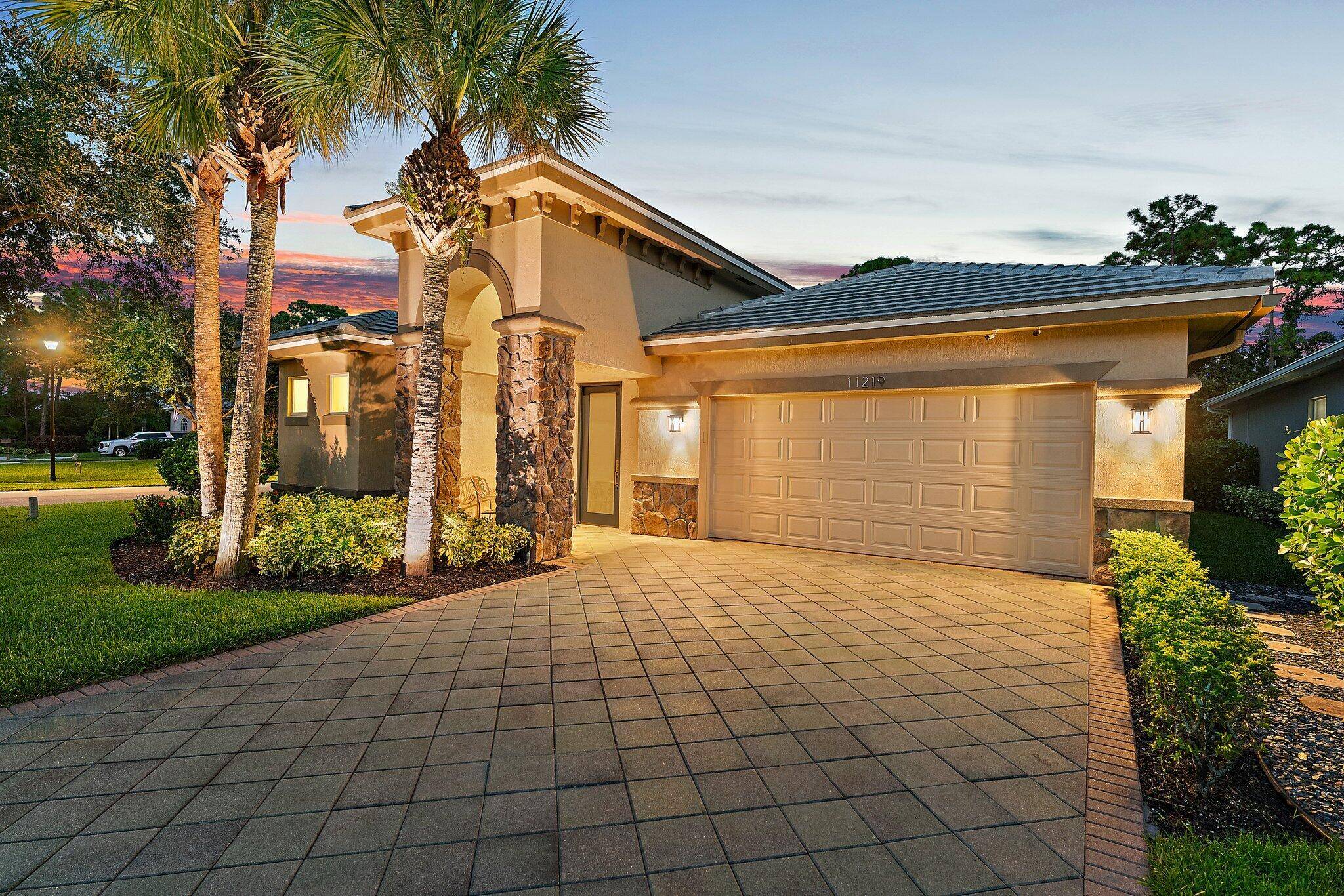 BEAUTIFUL 3 BEDROOM WITH GUEST ROOM ON OVERSIZED CORNER LOT.